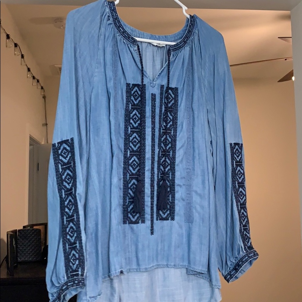 crown and ivy blouse